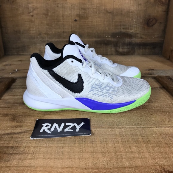 lebron soldier xi grade school